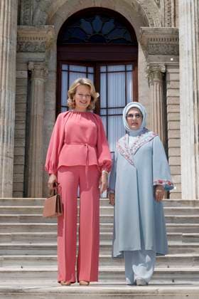Queen Mathilde Attends 2026 Turkey Economic Mission Turkish First Lady Emine Erdogan and Queen Mathilde of Belgium meet in Istanbul, on the first day of a Belgian economic mission to Turkey, on Sunday 10 May 2026. The Queen of the Belgians is visiting Turkey from 10 to 14 May. BELGA PHOTO POOL BENOIT DOPPAGNE BRUSSELS BELGIUM  Copyright: xPoolxBenoitxDoppagnex