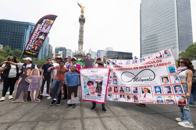 May 10, 2026, Mexico City, Mexico: On Mothers Day, collectives of searching mothers and relatives of missing persons took part in the XIV National Dignity March: Mothers Searching for their Sons, Daughters, Truth and Justice, in Mexico City. The march moved from the Monument to the Mother to the Angel of Independence, where participants demanded answers for missing persons while also protesting against the staging of the 2026 FIFA World Cup amid the countrys disappearance crisis. Mexico City Mexico  - ZUMAl178 20260510_znp_l178_042 Copyright: xCristianxLeyvax
