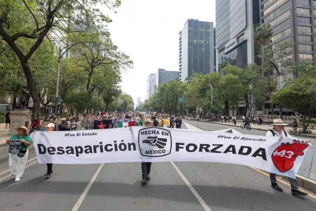 May 10, 2026, Mexico City, Mexico: On Mothers Day, collectives of searching mothers and relatives of missing persons took part in the XIV National Dignity March: Mothers Searching for their Sons, Daughters, Truth and Justice, in Mexico City. The march moved from the Monument to the Mother to the Angel of Independence, where participants demanded answers for missing persons while also protesting against the staging of the 2026 FIFA World Cup amid the countrys disappearance crisis. Mexico City Mexico - ZUMAl178 20260510_znp_l178_049 Copyright: xCristianxLeyvax