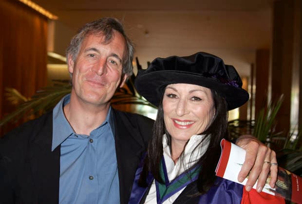 Honorary Degrees Ceremony Jun 17, 2005; Beverly Hills, CA, USA; ANJELICA HUSTON receives a honorary degrees by the National University of Ireland (NUI) in a formal ceremony in English, Gallic and Latin and Beverly Hilton Hotel, Beverly Hills, California. Pictured with TONY HUSTON. Mandatory Credit: Photo by David Livingston ZUMA Press. ( ) Copyright 2005 by David Livingston Beverly Hills CA USA Copyright: xDavidxLivingstonx