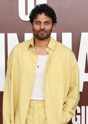 Los Angeles CA May 10: Jay Shetty at The Roast Of Kevin Hart Red Carpet At Netflix Is A Joke Fest held at The Kia Forum in Los Angeles, CA. on May 10, 2026 Credit: AdMedia Los Angeles USA  - ZUMAa123 20260510_zaa_a123_102 Copyright: xADx