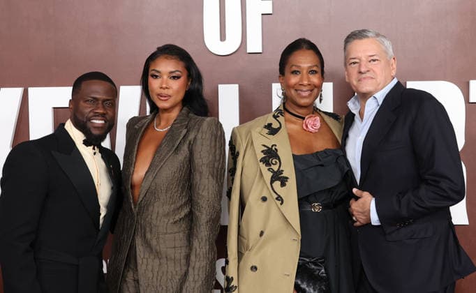 Los Angeles CA May 10: Kevin Hart ,Eniko Hart, Nicole Avant, Ted Sarandos. at The Roast Of Kevin Hart Red Carpet At Netflix Is A Joke Fest held at The Kia Forum in Los Angeles, CA. on May 10, 2026 Credit: AdMedia Los Angeles USA  - ZUMAa123 20260510_zaa_a123_125 Copyright: xADx