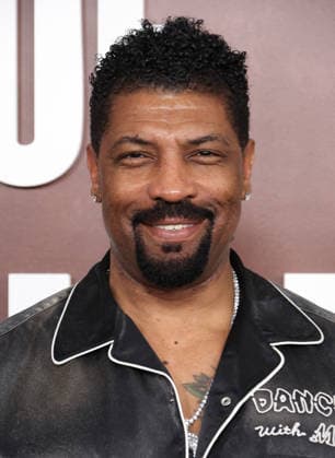 The Roast Of Kevin Hart Red Carpet At Netflix Is A Joke Fest - LA Deon Cole, At 2026 TCM Classic The Roast Of Kevin Hart Red Carpet At Netflix Is A Joke Fest At The Kia Forum In Los Angeles CA, USA on May 10 , 2026. Photo by Fati S ABACAPRESS.COM Los Angeles CA United States  Copyright: xFatixSadou ABACAPRESS.COMx