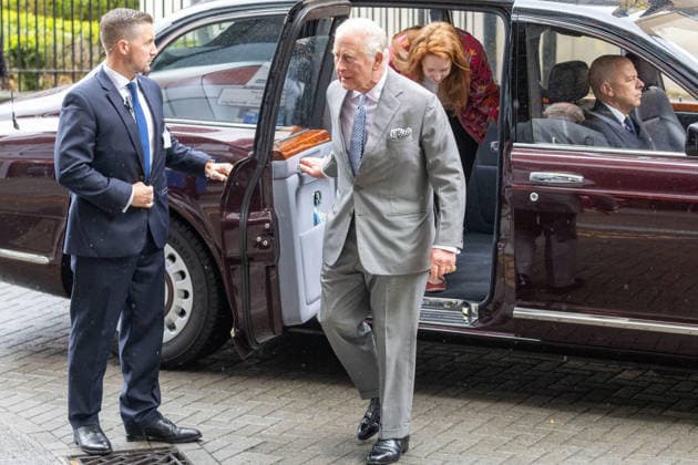 May 11, 2026, London, England, United Kingdom: King CHARLES III arrives at GuyÃ¢â‚¬â ¢s NHS Cancer Centre ahead of a visit. London United Kingdom  - ZUMAs262 20260511_zip_s262_006 Copyright: xTayfunxSalcix
