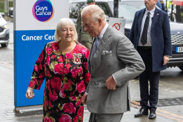 May 11, 2026, London, England, United Kingdom: King CHARLES III arrives at GuyÃ¢â‚¬â ¢s NHS Cancer Centre ahead of a visit. London United Kingdom  - ZUMAs262 20260511_zip_s262_020 Copyright: xTayfunxSalcix