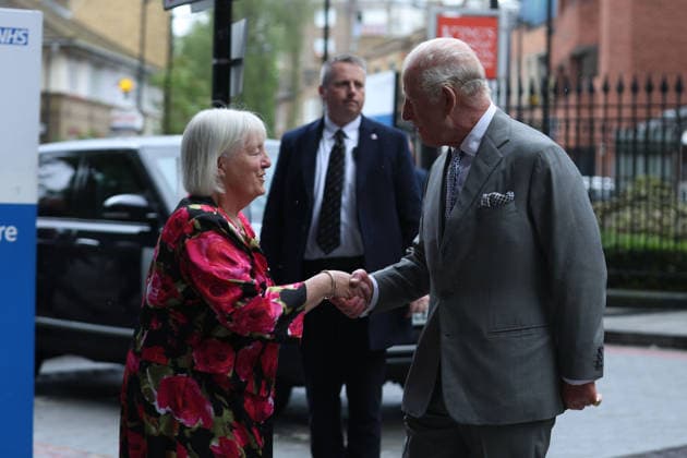 May 11, 2026, London, England, United Kingdom: Britain s King CHARLES III visits the Cancer Centre at Guy s Hospital during celebrations marking the hospital s 300th anniversary. London United Kingdom - ZUMAa279 20260511_zsp_a279_014 Copyright: xZeynepxDemirxAslimx