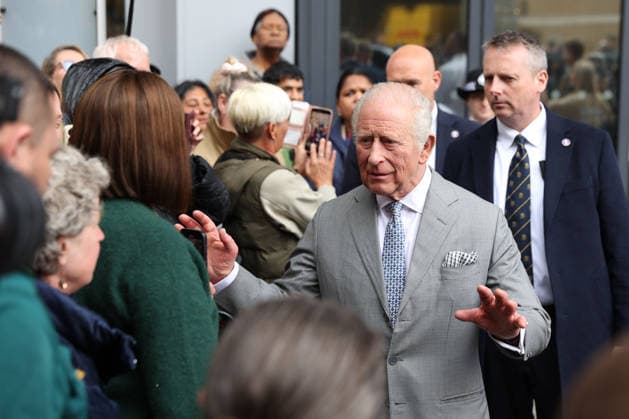 May 11, 2026, London, England, United Kingdom: Britain s King CHARLES III visits the Cancer Centre at Guy s Hospital during celebrations marking the hospital s 300th anniversary. London United Kingdom  - ZUMAa279 20260511_zsp_a279_027 Copyright: xZeynepxDemirxAslimx