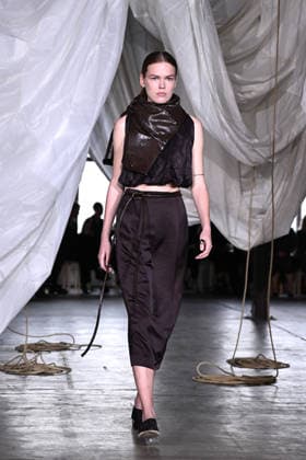 AUSTRALIAN FASHION WEEK, A model walks the runway wearing creations by Australian designer Bianca Spender, during Australian Fashion Week in Sydney, Tuesday, May 12, 2026. ( NO ARCHIVING SYDNEY NEW SOUTH WALES AUSTRALIA  Copyright: xDANxHIMBRECHTSx 20260512182623096132