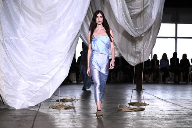 AUSTRALIAN FASHION WEEK, A model walks the runway wearing creations by Australian designer Bianca Spender, during Australian Fashion Week in Sydney, Tuesday, May 12, 2026. ( NO ARCHIVING SYDNEY NEW SOUTH WALES AUSTRALIA  Copyright: xDANxHIMBRECHTSx 20260512153315598800
