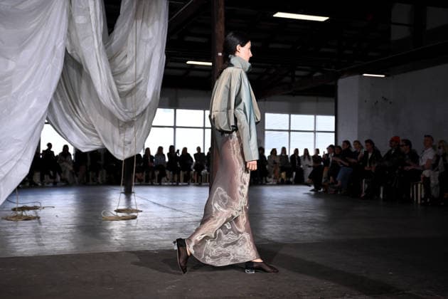 AUSTRALIAN FASHION WEEK, A model walks the runway wearing creations by Australian designer Bianca Spender, during Australian Fashion Week in Sydney, Tuesday, May 12, 2026. ( NO ARCHIVING SYDNEY NEW SOUTH WALES AUSTRALIA  Copyright: xDANxHIMBRECHTSx 20260512165452933791