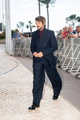 79th Cannes Film Festival People at Martinez Hotel Cannes, France Lucas Bravo 79th Cannes Film Festival People at Martinez Hotel Cannes, France 11th May 2026 SGPItalia id 134688_002 *Not Exclusive  Copyright: xSGPx
