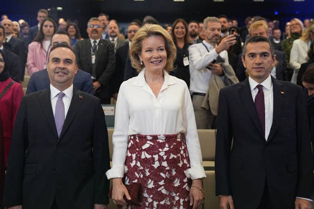 Belgian Economic Mission panel in Istanbul ISTANBUL, TURKIYE - MAY 12: Belgian Queen Mathilde (C) and Turkish Industry and Technology Minister Fatih Kacir (L) attend the Transition from Industry 4.0 to Industry 5.0 session held at the MEXT Technology Center as part of the Belgian Economic Mission in Istanbul, Turkiye on May 12, 2026. Adem Kutucu Anadolu Istanbul Turkey. Editorial use only. Please get in touch for any other usage.  Copyright: x2026xAnadoluxAdemxKutucux