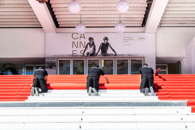 Mise en place tapis rouge avant louverture du 79ème Festival International du Film de Cannes le 12 mai 2026 Olivier Borde Bestimage Red carpet being laid out before the opening of the 79th Cannes International Film Festival on May 12, 2026 Cannes France  Copyright: xOLIVIERxBORDEx xBESTIMAGExOLIVIERxBORDEx xBESTIMAGEx
