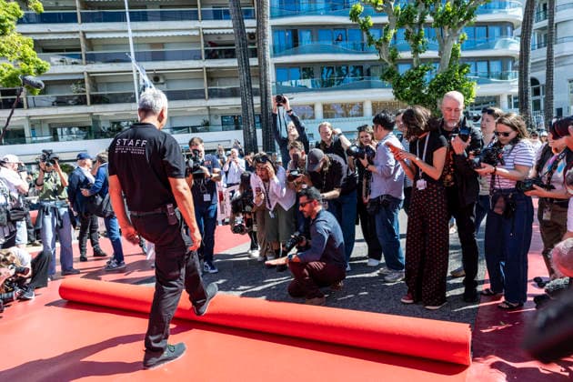 Mise en place tapis rouge avant louverture du 79ème Festival International du Film de Cannes le 12 mai 2026 Olivier Borde Bestimage Red carpet being laid out before the opening of the 79th Cannes International Film Festival on May 12, 2026 Cannes France  Copyright: xOLIVIERxBORDEx xBESTIMAGExOLIVIERxBORDEx xBESTIMAGEx