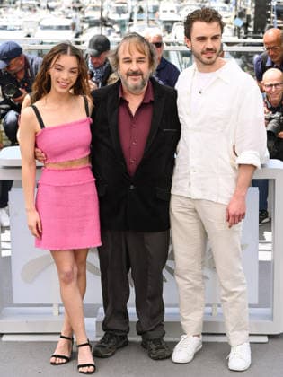 IPA84595758 - Cannes, 79th Cannes Film Festival 2026, Photocall Palma d™oro d™onore a Peter Jackson Nella foto: Peter Jackson con i figli Katie Jackson e Billy Jackson  Copyright: xAlbertoxTerenghix xPoolxPhotoxEventsx07x 84595758