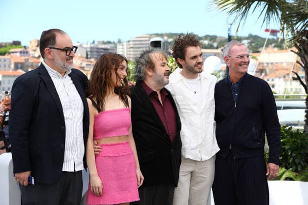 May 12, 2026, Cannes, Cote D azur, France: KATIE JACKSON, WILLIAM JACKSON, producer CARLOS RAMIREZ LALOL and agent KEN KAMINS accompany PETER JACKSON as he attends the Honorary Palme d Or photocall at the 79th Annual Cannes Film Festival at Palais des Festivals in Cannes, France Cannes France  - ZUMAc179 20260512_zep_c179_016 Copyright: xMickaelxChavetx