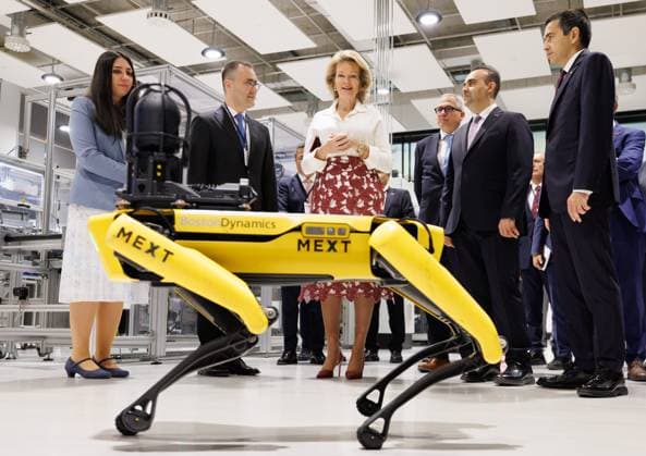 Queen Mathilde of Belgium and Flemish Minister-President Matthias Diependaele pictured during a demonstration of a Spot robot dog, during a visit to the MEXT Technology Center on day three of a Belgian economic mission to Turkey, in Istanbul on Tuesday 12 May 2026. The Queen of the Belgians is visiting Turkey from 10 to 14 May.  BENOITxDOPPAGNE 173588962