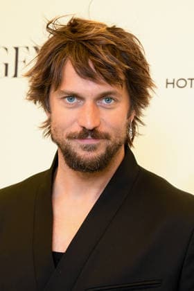 Lucas Bravo at the photocall of the Vanity Fair event on the beach of the Carlton Hotel during the 79th International Film Festival in Cannes, France, May 12, 2026 Lionel Urman Bestimage Celebs attend the Vanity Fair Lunch during the 79th annual Cannes Film Festival at Carlton Beach Club on May 12, 2026 in Cannes, France Paris France  Copyright: xLIONELxURMANxx xBESTIMAGExLIONELxURMANxx xBESTIMAGEx