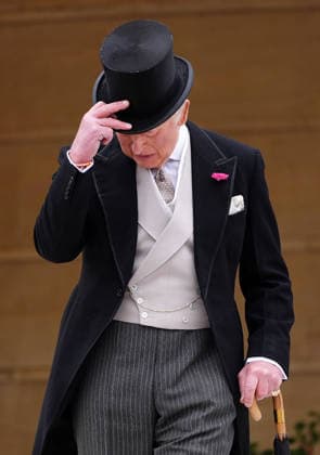 Royal Garden Party at Buckingham Palace King Charles III at the garden steps before the start of a Royal Garden Party at Buckingham Palace, London, to celebrate frontline workers from across the United Kingdom and recognise the dedication and contribution of those who serve their communities through volunteering, supporting charitable causes and working for emergency services. Picture date: Tuesday May 12, 2026., Credit:Aaron Chown PA ROTA - B68 Avalon UK, London  Copyright: xAaronxChownx xPAxROTAx-xB68x xAvalonx 1098334951