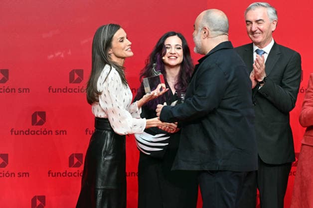 Queen Letizia presents the awards to the winning authors in the 48th edition of the SM Childrens Literature Awards Queen Letizia presents the award to Josan Hatero in the 48th edition of the SM Childrens Literature Awards El Barco de Vapor and Gran Angular 2026, at the Real Casa de Correos, on May 12, 2026, in Madrid Spain Winners Josan Hatero and Alba Quintas Garciandia will receive an award of 35,000 euros each, the largest in the Spanish-speaking world in their categories QUEEN REALEZA LITERATURA José Madrid Madrid Madrid Espana  Copyright: xJosÃ xOlivax 7518260