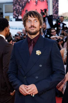 Lucas Bravo Montée des marches du film La vénus électrique pour la cérémonie douverture du 79ème Festival International du Film de Cannes, le 12 mai 2026 Jacovides Moreau Bestimage Red carpet for The electric kiss during the 79th Cannes International Film Festival Opening ceremony on May 12, 2026 Cannes France  Copyright: xJACOVIDES-MOREAUx xBESTIMAGExJACOVIDES-MOREAUx xBESTIMAGEx