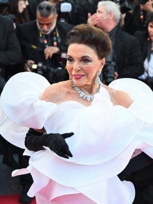 IPA84605146 - Cannes, 79th Cannes Film Festival 2026, red carpet di apertura Nella foto: JOAN COLLINS  Copyright: xManuelexMangiarottix xPoolxPhotoxEventsx07x 84605146