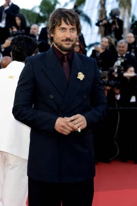 Lucas Bravo Montée des marches du film La vénus électrique pour la cérémonie douverture du 79ème Festival International du Film de Cannes, le 12 mai 2026 Olivier Borde Bestimage Red carpet for The electric kiss during the 79th Cannes International Film Festival Opening ceremony on May 12, 2026 Cannes France  Copyright: xOLIVIERxBORDEx xBESTIMAGExOLIVIERxBORDEx xBESTIMAGEx