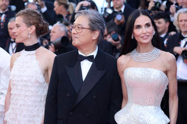 Park Chan wook and Demi Moore at the Opening Ceremony with the premiere of the feature film La VÃ nus Electrique The Electric Kiss at the Festival de Cannes 2026 79 Cannes International Film Festival at the Palais des Festivals Cannes, 12 05 2026 Foto:xD.xBedrosianx xFuturexImagex opening_6544