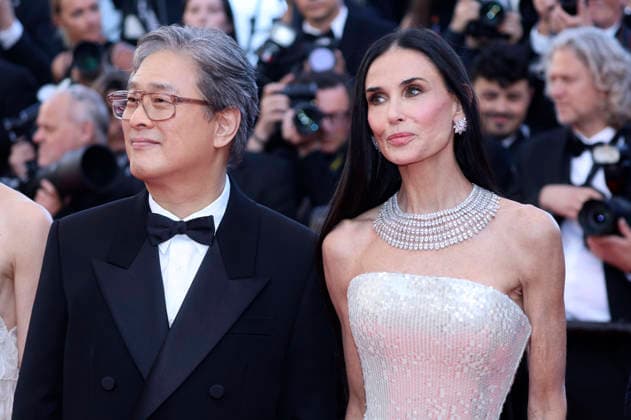 Park Chan wook and Demi Moore at the Opening Ceremony with the premiere of the feature film La VÃ nus Electrique The Electric Kiss at the Festival de Cannes 2026 79 Cannes International Film Festival at the Palais des Festivals Cannes, 12 05 2026 Foto:xD.xBedrosianx xFuturexImagex opening_6545
