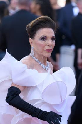 Electric Kiss Premiere at 79th Festival de Cannes - Cannes, France CANNES, FRANCE. May 12, 2026: Joan Collins at the Grand Opening and premiere for The Electric Kiss at the 79th Festival de Cannes. Picture: Paul Smith Featureflash Cannes France  Copyright: xPaulxSmithx xFeatureflashx
