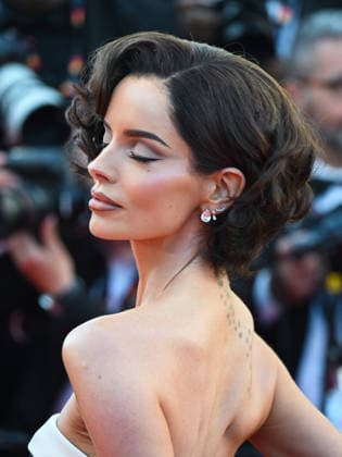 IPA84606355 - Cannes, 79th Cannes Film Festival 2026, red carpet di apertura Nella foto: Maura Higgins  Copyright: xManuelexMangiarottix xPoolxPhotoxEventsx07x 84606355