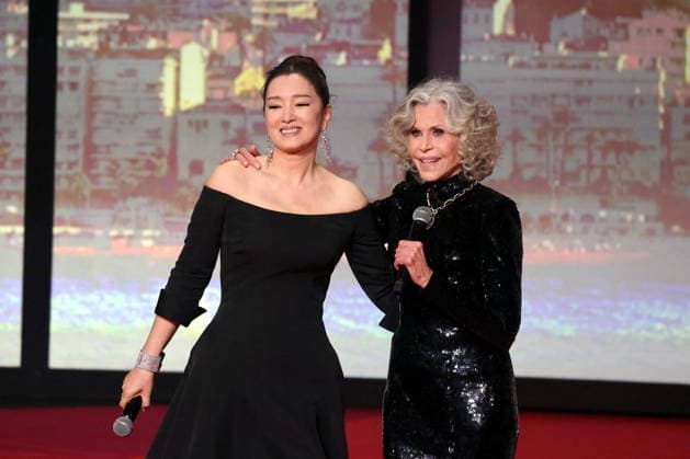 Gong Li, Jane Fonda Cérémonie douverture du 79ème Festival International du Film de Cannes, le 12 mai 2026 Borde Jacovides Moreau Bestimage Red carpet for The electric kiss during the 79th Cannes International Film Festival Opening ceremony on May 12, 2026 Cannes France  Copyright: xJACOVIDES-BORDE-MOREAUx xBESTIMAGExJACOVIDES-BORDE-MOREAUx xBESTIMAGEx
