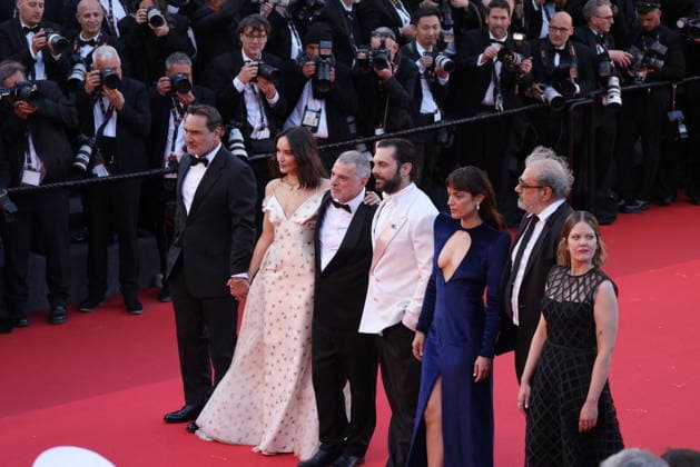 Gilles Lellouche, Anaïs Demoustier, Pierre Salvadori, Pio Marmaï, Vimala Pons, Gustave Kervern, Madeleine Baudot Montée des marches du film La vénus électrique pour la cérémonie douverture du 79ème Festival International du Film de Cannes, le 12 mai 2026 Jacovides Moreau Bestimage Red carpet for The electric kiss during the 79th Cannes International Film Festival Opening ceremony on May 12, 2026 Cannes France  Copyright: xJACOVIDES-MOREAUx xBESTIMAGExJACOVIDES-MOREAUx xBESTIMAGEx