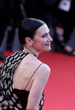 Géraldine Pailhas Montée des marches du film La vénus électrique pour la cérémonie douverture du 79ème Festival International du Film de Cannes, le 12 mai 2026 Jacovides Moreau Bestimage Red carpet for The electric kiss during the 79th Cannes International Film Festival Opening ceremony on May 12, 2026 Cannes France  Copyright: xJACOVIDES-MOREAUx xBESTIMAGExJACOVIDES-MOREAUx xBESTIMAGEx