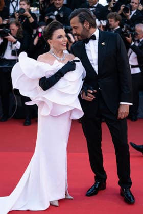 Opening Ceremony And La VÃ nus Electrique (The Electric Venus) Screening - The 79th Annual Cannes Film Festival Dame Joan Collins and Laurent Lafitte attend the opening ceremony and La VÃ nus Electrique (The Electric Venus) screening during the 79th annual Cannes Film Festival at Palais des Festivals, Credit:Lounis Tiar Avalon France, Cannes  Copyright: xLounisxTiarx xAvalonx 1098390272