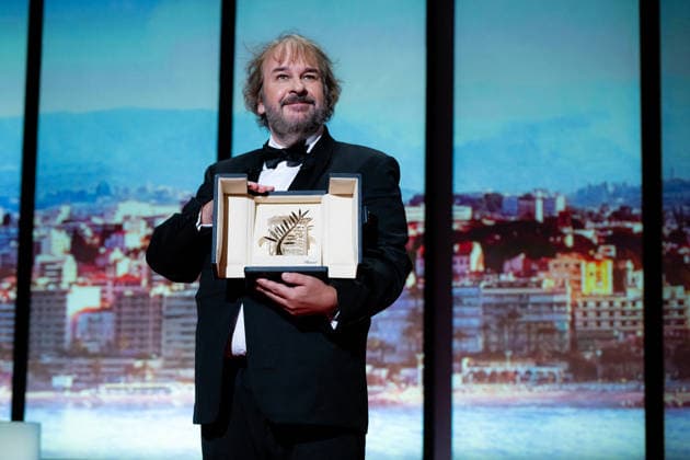 Cannes - Opening Ceremony LZ Peter Jackson receives the Honorary Palme d Or during the Opening Ceremony as part of the 79th Cannes Film Festival in Cannes, France on May 12, 2026. Photo by Laurent Zabulon ABACAPRESS.COM  Copyright: xZabulonxLaurentx