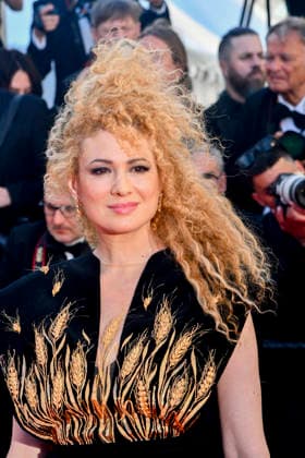 79ème Festival International du Film de Cannes Montée des marches douverture 79th Cannes International Film Festival Opening Ceremony And La Vénus Electrique The Electric Venus Premiere red carpet Miri Ben Ari Thomas Bohlen Starface 2026 05 12 455854 2026 05 12 Cannes France  Copyright: xThomasxBohlenx STAR_455854_003
