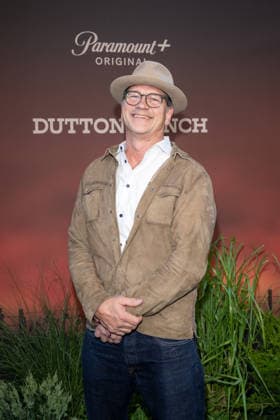 Paramount+ s Dutton Ranch New York Premiere, New York, USA - 12 May 2026 Niels Schuurmans attends Paramount+ s Dutton Ranch New York Premiere at AMC Lincoln Square 13 on May 12, 2026 in New York City. New York United States Copyright: xRonxAdarx xSOPAxImagesx _radar_dutton_20260512_00934