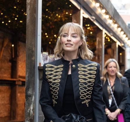 1536 West End Opening Night Arrivals, London, UK, 12 May 2026 Margot Robbie attends the 1536 West End Opening Night at The Ambassadors Theatre on 12 05 2026 in London., Credit:Roger Alarcon Avalon United Kingdom, London  Copyright: xRogerxAlarconx xAvalonx 1098427183