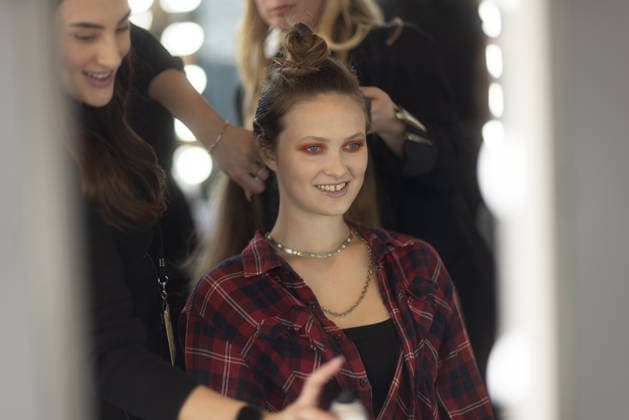 AUSTRALIAN FASHION WEEK, Behind the scenes models hair and make-up ahead of FDS TAFE NSW - The Innovators show during Australian fashion week at the Museum of contemporary art, Sydney, Wednesday, May 13, 2026. ( NO ARCHIVING MELBOURNE VICTORIA AUSTRALIA  Copyright: xNADIRxKINANIx 20260513170019393360