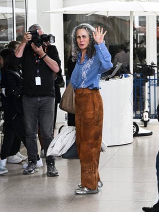 IPA84626193 - Cannes, 79th Cannes Film Festival 2026, giorno 1 - uscite e arrivi vip dagli hotel - Nella foto: Andie MacDowell  Copyright: xSimonexComix xPoolxPhotoxEventsx07x 84626193