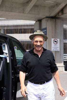 Mark Rylance arrives at Nice Airport during the 79th Cannes International Film Festival, France, on May 13, 2026 Laetitia Notarianni Bestimage Mark Rylance arrives at Nice Airport during the 79th Cannes International Film Festival, France, on May 13, 2026 Nice France  Copyright: xLaetitiaxNotarianni BestimagexLaetitiaxNotarianni Bestimagex