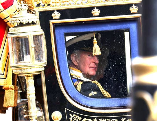 King Charles III is taken to the Palace of Westminster, for The State Opening of Parliament, where he will deliver The King s Speech in the House of Lords. The speech has been written by the government and approved by the cabinet who are in the midst of a possible leadership battle after some Labour MP™s have called for Prime Minister Sir Keir Starmer to step down as leader. State Opening of Parliament, Westminster, London, on 13th May, 2026  .