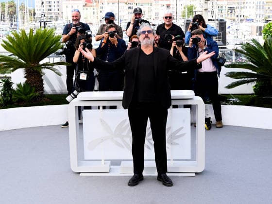 IPA84628668 - Cannes, 79th Cannes Film Festival 2026, Giorno 1, Photocall Film La VÃ nus Electrique (The Electric Kiss). Nella foto Gustave de Kervern  Copyright: xAlbertoxTerenghix xPoolxPhotoxEventsx07x 84628668