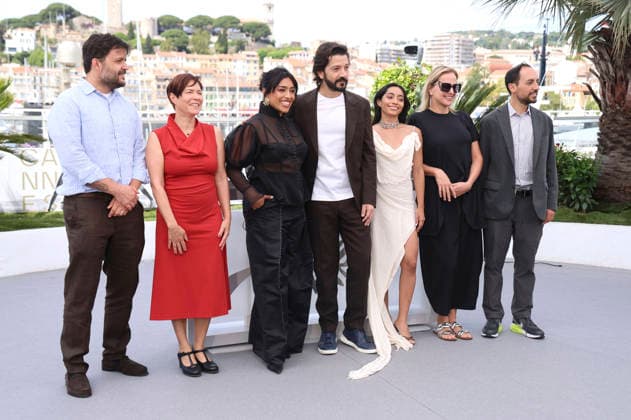 Diego Rabasa, Valerie Delpierre, Adriana Paz, Diego Luna, Anna Diaz, Inna Payan and Luis Salinas at the photocall for the feature film Ceniza en la Boca Ashes at the Festival de Cannes 2026 79 Cannes International Film Festival at the Palais des Festivals Cannes, 13 05 2026 Foto:xD.xBedrosianx xFuturexImagex ashes_6501