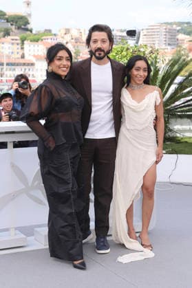 Adriana Paz, Diego Luna and Anna Diaz at the photocall for the feature film Ceniza en la Boca Ashes at the Festival de Cannes 2026 79 Cannes International Film Festival at the Palais des Festivals Cannes, 13 05 2026 Foto:xD.xBedrosianx xFuturexImagex ashes_6502