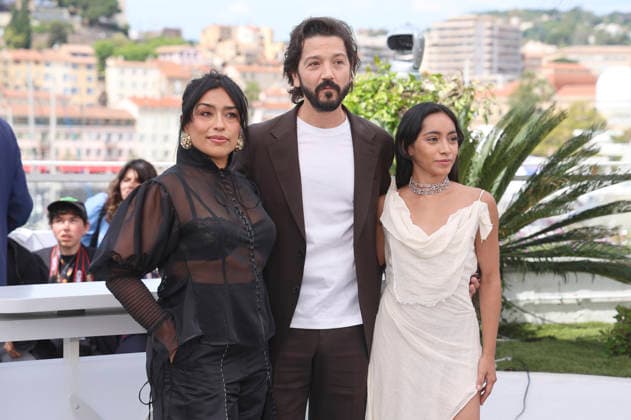 Adriana Paz, Diego Luna and Anna Diaz at the photocall for the feature film Ceniza en la Boca Ashes at the Festival de Cannes 2026 79 Cannes International Film Festival at the Palais des Festivals Cannes, 13 05 2026 Foto:xD.xBedrosianx xFuturexImagex ashes_6506