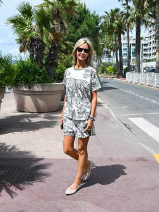 IPA84628937 - Cannes, 79th Cannes Film Festival 2026, Day 1 - Strolling VIPs on the Croisette - Pictured: Lady Victoria Hervey  Copyright: xManuelexMangiarottix xPoolxPhotoxEventsx07x 84628937
