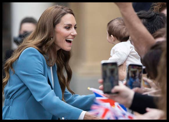 . 13 05 2026. Reggio Emilia, Italy. Kate Middleton. the Princess of Wales , on a walkabout outside the town hall in Reggio Emilia on day one of her visit to Italy.  xStephenxLockx xi-Imagesx IIM-26766-0043