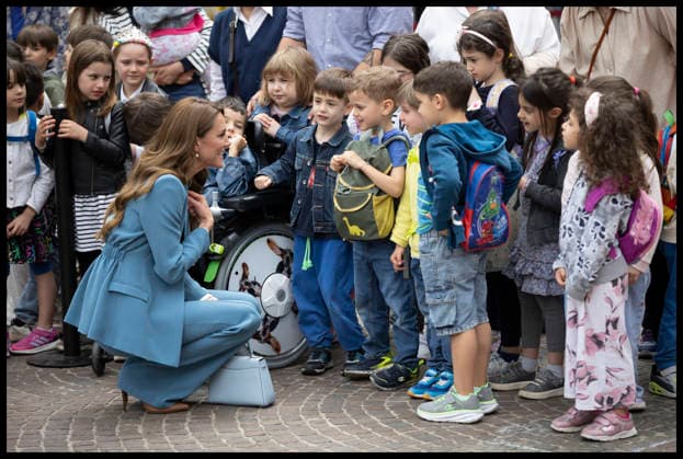 . 13 05 2026. Reggio Emilia, Italy. Kate Middleton. the Princess of Wales , on a walkabout outside the town hall in Reggio Emilia on day one of her visit to Italy.  xStephenxLockx xi-Imagesx IIM-26766-0050